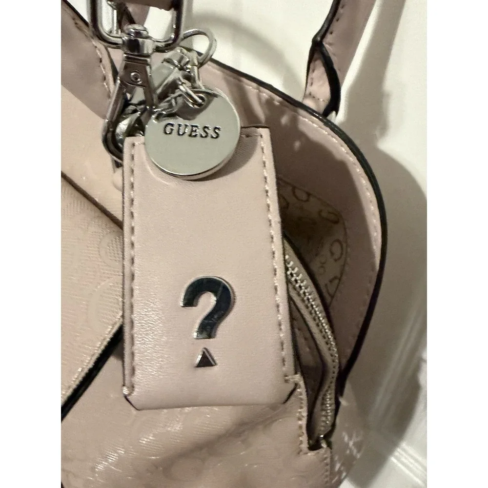 GUESS Shiny Blush Pink Logo Satchel Crossbody Dome Bag Charm‎ Medium